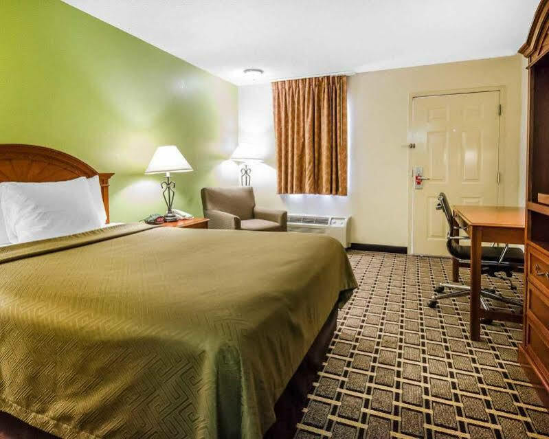 Econo Lodge Russellville Zewnętrze zdjęcie